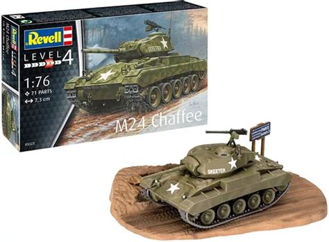 Tanque M24 Chaffee Diorama 176 Revell 03323