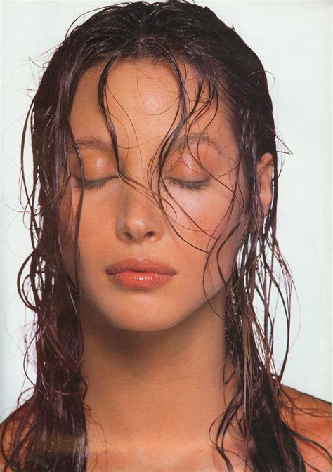 Christy Turlington Photo 635 Of 918 Pics Wallpaper Photo 305606 Theplace2