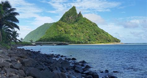 American samoa and samoa are two islands that are located in the archipelago of the samoan islands in the central region of the south pacific. Region Overview: American Samoa | PacIOOS