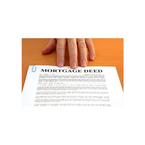 Differences Between A House Title And A Deed