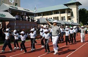 The master often applauds the dedicated elderly recycling volunteers for their efforts in. Five UNHCR Tzu Chi Education Centres' Joint Sports Day
