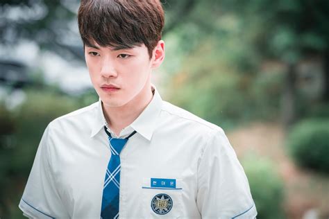 Kim jung hyun i really love your acting in crash landing on you and after that i became i fan of you. Kim Jung Hyun Captures Hearts In New "School 2017" Stills ...