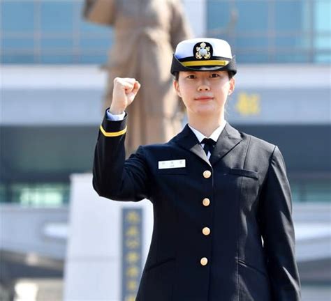 포토 해군사관학교 졸업식 서울신문