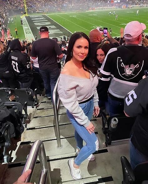 Who Is Kendra Lust Biography Age Husband Net Worth Newsgater