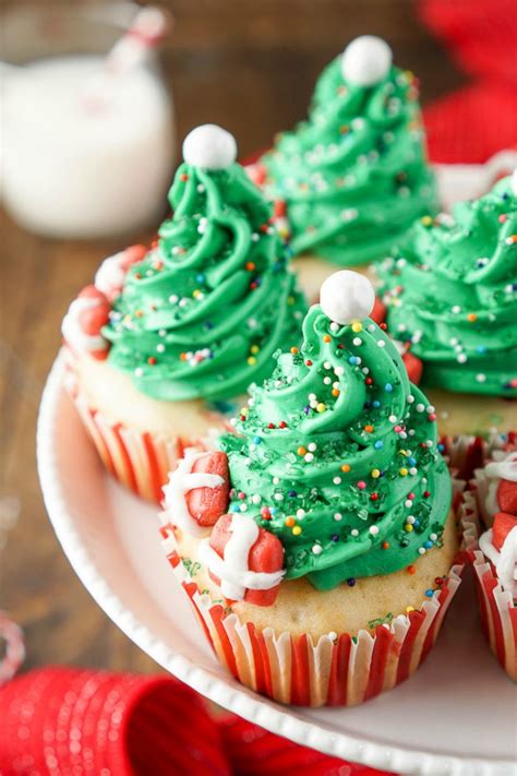 cute christmas cupcake ideas easy recipes  decorating tips  holiday cupcakes