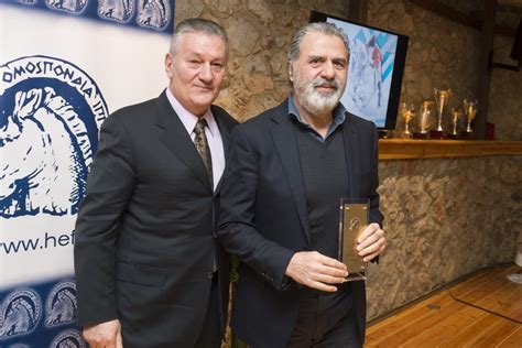 Ελληνασ εφοπλιστησ κανει απεργια πεινασ !!! Η Ελληνική Ομοσπονδία Ιππασίας τίμησε τις χρυσές αμαζόνες ...