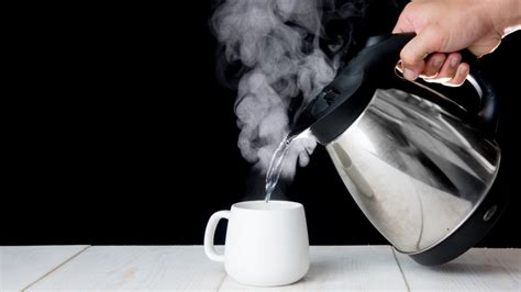 benefits of drinking hot water reasons to start sipping