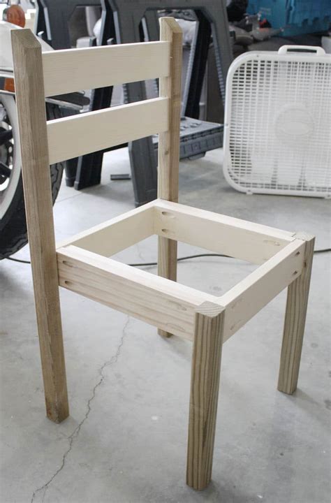 How To Build A Wood Chair Image To U