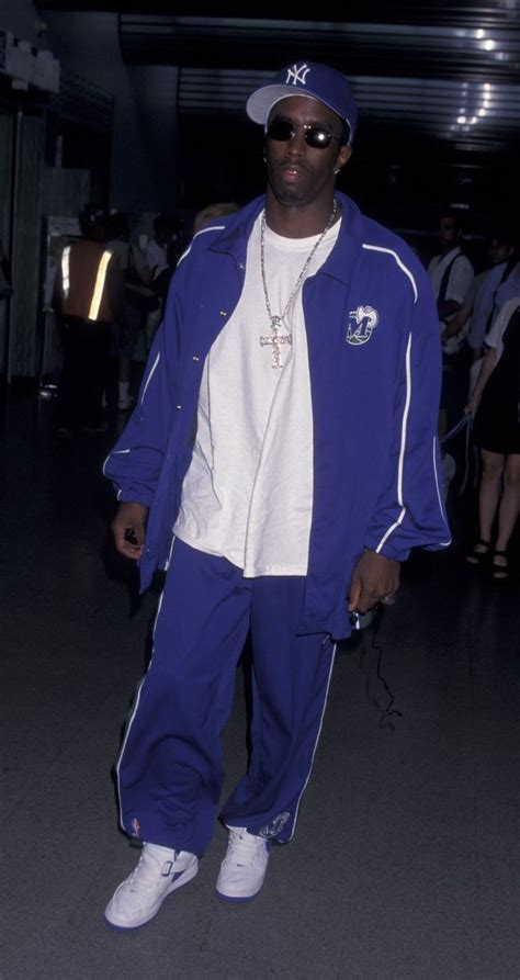 35 Of The Best Paparazzi Moments From The 90s 2000s Fashion Men 90s