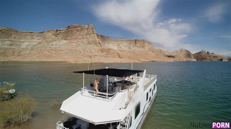 Nubiles Unscripted Spring Break Lake Powell 1 S1e1 Featuring Kenzie Reeves And Piper Perri