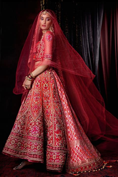 Indian Wardrobe Tarun Tahiliani Bridal Bridal Lehenga Red Latest Bridal Lehenga