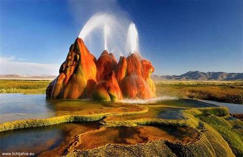 Paysage insolite des USA: Le Fly Geyser, Nevada