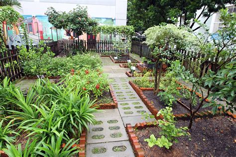 An organic herb garden from which the chef and bartenders collect herbs for the food and. Blooming spirit: Top community gardens in Singapore, Home ...