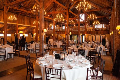 Barn at gibbet hill groton is located in groton city of massachusetts state. Barn at Gibbet Hill Wedding Photos - Eric Limon Photography