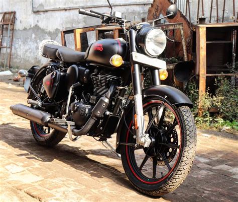 The top end variant of bullet 350 is priced in faridabad at ₹ 1,70,717 (on road price, faridabad). New BS6 ( Bullet ) Royal Enfield Classic 350cc Onroad Price