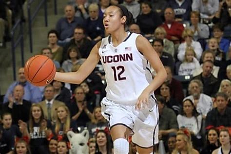 Ossining S Saniya Chong Uconn Women Aim For Third Straight National