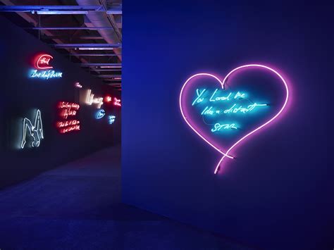 Tracey Emin - PICDIT
