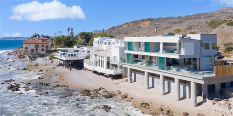 An Oceanfront New Build In Malibu California Hits Market For 40