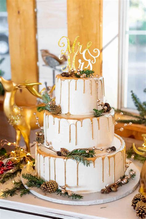 22 seasonal wedding cake ideas for a winter wedding
