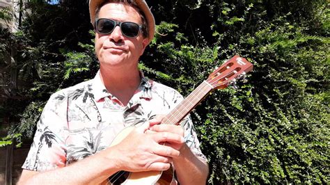 Their luxury residential portfolio can be a real estate investment/ investment property or luxury home. Ukulele Tutorial-"Robin in the Tree Sings Reggae" - YouTube