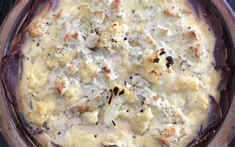 Repeat with remaining dough, goat cheese mixture, chopped dill, potatoes, and leeks and . Cauliflower and Goat Cheese Quiche with Potato Crust - The ...