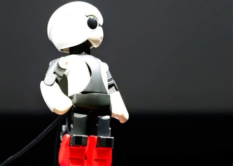 Meet Japans Talking Robot Astronaut Kirobo Boing Boing