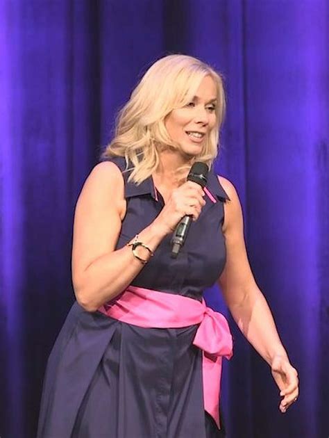 Review: Audience gives Damon Wayans love, as live comedy opens back up