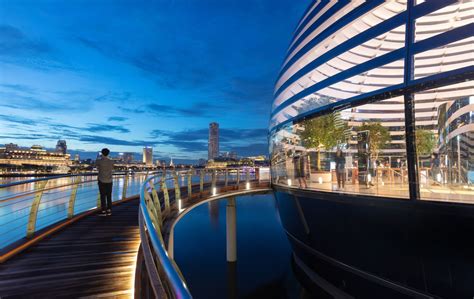 Book the best marina bay hotels on tripadvisor: Apple Marina Bay Sands by Foster + Partners - aasarchitecture