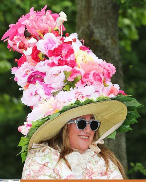 Royal Ascot 17 Extravagant Hats From The 2014 Meeting Berkshire Live