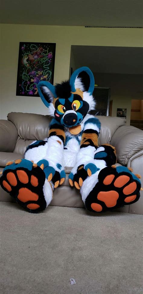 Pin By Tyberus On Fursuits Fursuit Furry Anthro Furry Furry Art