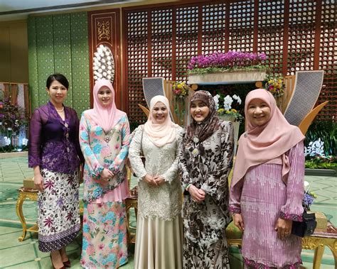 The minister of foreign affairs hon. Ministry of Foreign Affairs Singapore - 07062019 SMS Visit ...