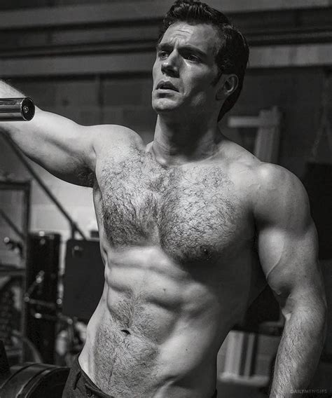 I Had To Workout Watching Henry Cavill Topless Put Ben Affleck In An Extremely Difficult Spot