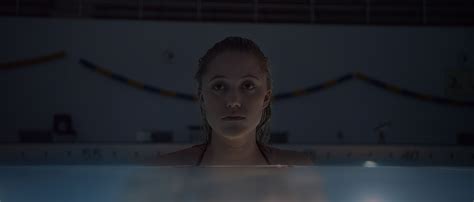 Swimming pool ist ein psychothriller aus dem jahr 2003 von françois ozon mit charlotte rampling, ludivine sagnier und charles dance. It Follows: A Fantastic Horror Film Full of Dread, Urgency ...