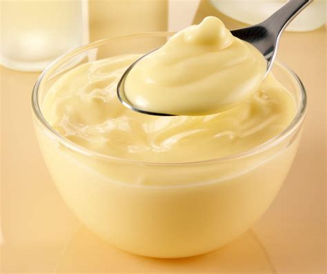 Custard powder is a fine powder made up of thickeners, milk powder and flavouring that turns into a rich, sweet vanilla. Custard ready made (1lt) - Sparshott Fruiterers