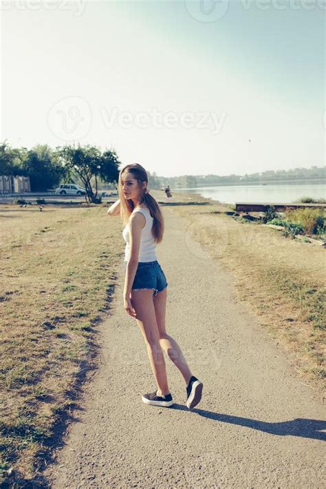 Young Beautiful Girl Posing 11782757 Stock Photo At Vecteezy