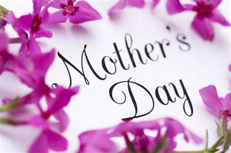 Kenalkan namaku andi, usia 25 tahun. Hukum merayakan Hari IBU dan Hikmahnya - Eventkampus.com
