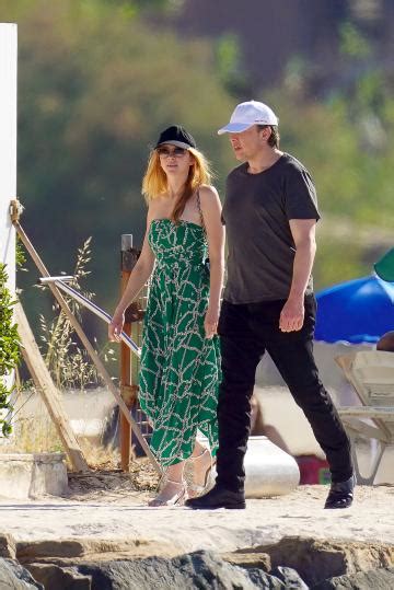 Elon Musk And Girlfriend Natasha Bassett Have Lunch In St Tropez