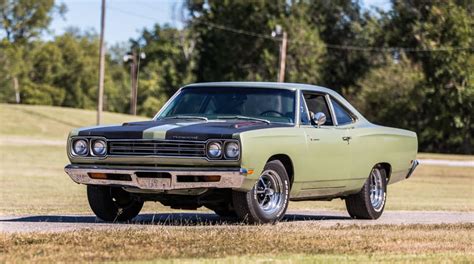 1969 Plymouth Hemi Road Runner For Sale At Auction Mecum Auctions