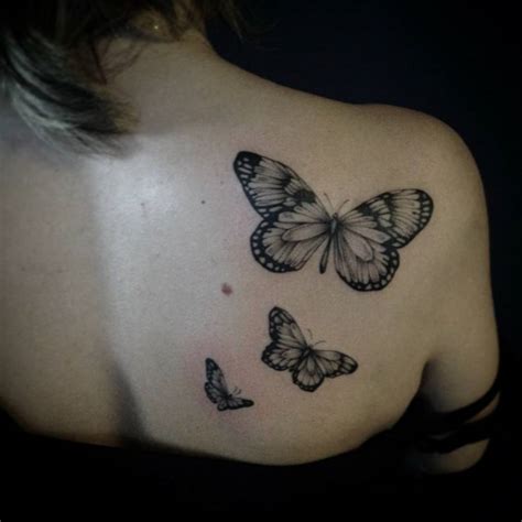 Shoulder blade tattoos are on top of trends now. Shoulder Blade Tattoos Designs, Ideas and Meaning ...
