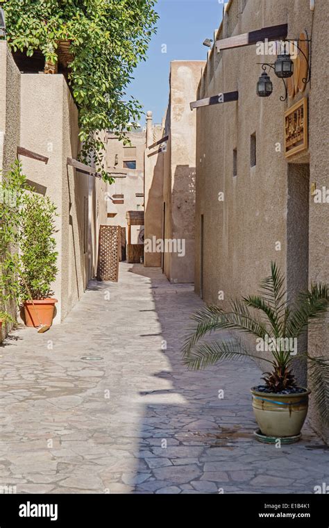 Narrow Deserted Street In The Old City Of Dubai Uae Stock Photo Alamy
