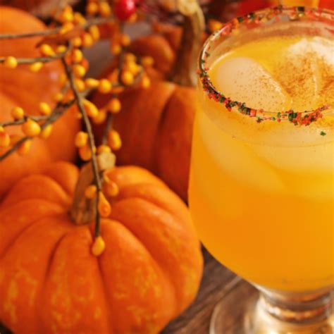 5 Best Titos Fall Cocktails To Drink