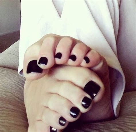 Pin By Julie Dougherty On Noir Feet Nails Cute Toe Nails Toe Nails