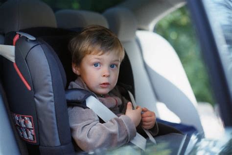 L Airbag Non Va Usato Insieme Alle Cinture Di Sicurezza - Come si devono portare i bambini in auto? - Focus.it