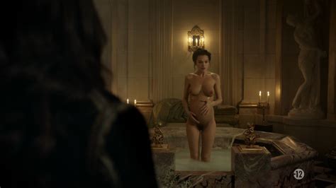Anna Brewster Nude Versailles 2017 S02e01 Hd 1080p Thefappening