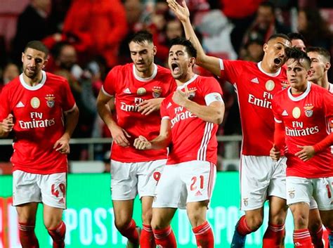 Sl benfica live score (and video online live stream*), schedule and results from all basketball when the match starts, you will be able to follow sl benfica v imortal/algarexperienc live score, updated. Benfica continues líder of the Portuguese league | Líder ...
