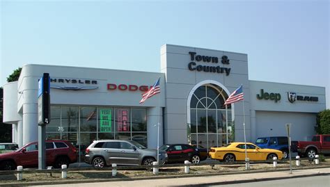 Town And Country Jeep Chrysler Dodge Ram In Levittown Ny Rated 41