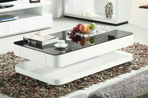 Simple, love the coffee table vignette also. Pin by Imran Malik on Tables | Tea table design, Center ...