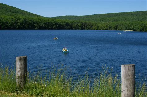 The Best 5 Lakes In The Poconos - AZ Animals