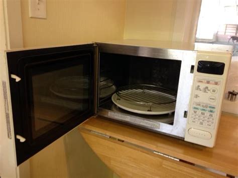 Goldstar Microwave Convection Oven Central Saanich Victoria