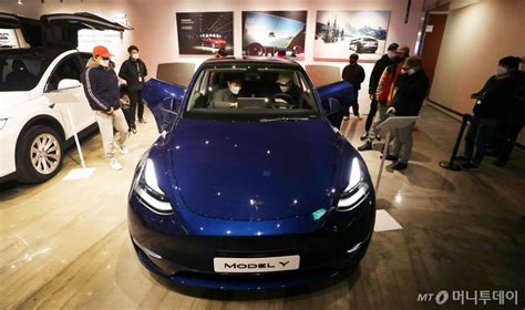 33 818 просмотров 33 тыс. 비트코인 때문만이 아냐…'테슬라 주가' 빠지는 이유들 - 머니 ...